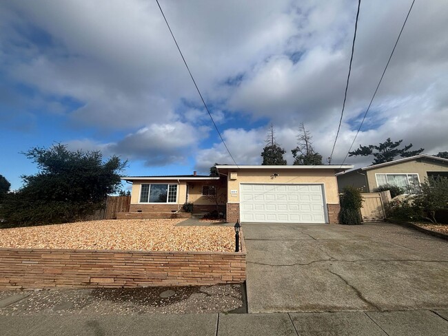 Primary Photo - Available now! Charming 3-bedroom, 2-bathr...