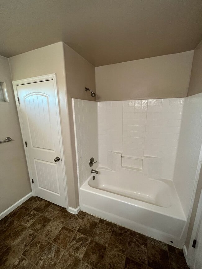 Building Photo - Great Town House Coming Soon!