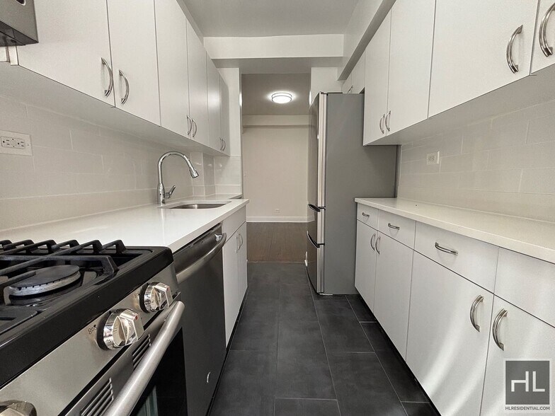 Building Photo - EAST 57 STREET