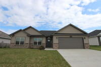 Building Photo - 721 Promenade Dr
