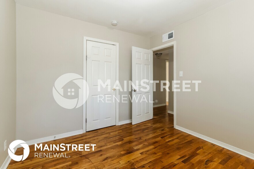 Building Photo - 3752 Penway Ave