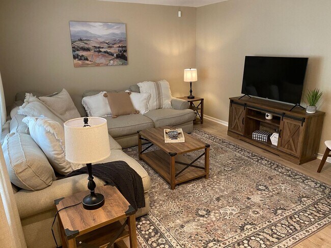 Building Photo - l2432 Largo Drive- furnished