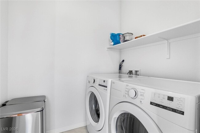 Building Photo - 11568 Kindle Corner Ave