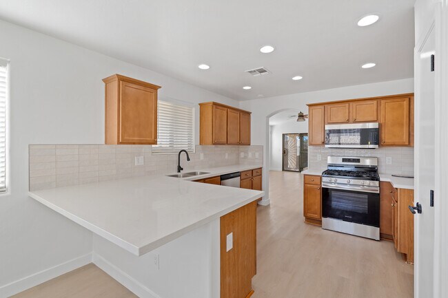 Building Photo - 3721 W Avenida Fria