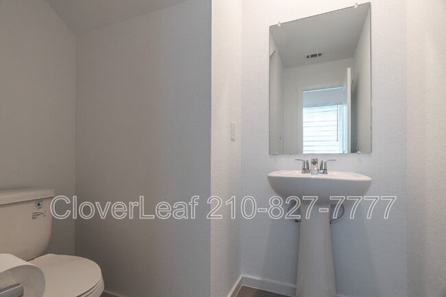 Building Photo - 8523 Loska Grn