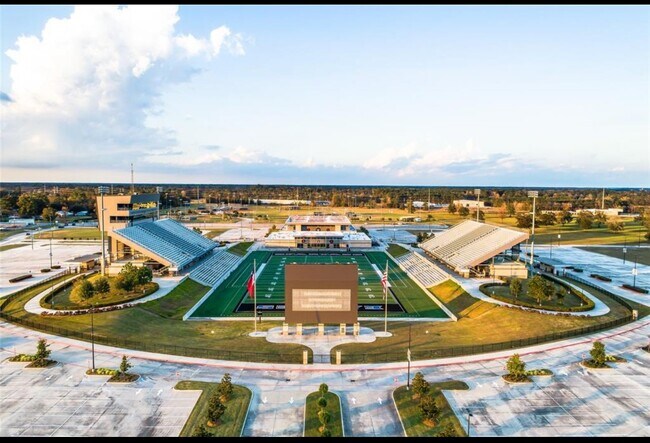 Building Photo - 21126 Trivento Dr