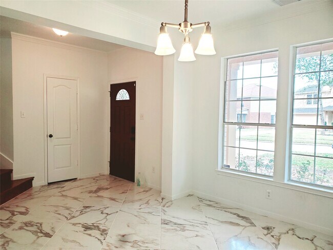 Building Photo - 18819 Knobby Oaks Pl