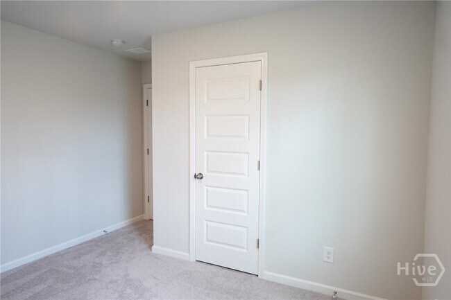 Building Photo - 111 Saltgrass Ln