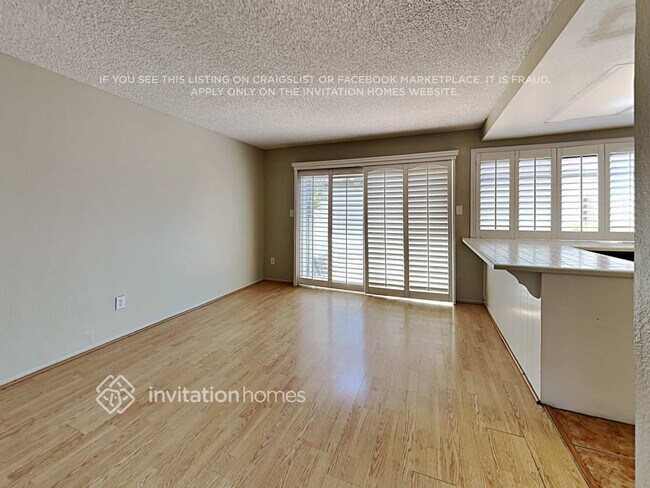 Building Photo - 9645 Karmont Ave