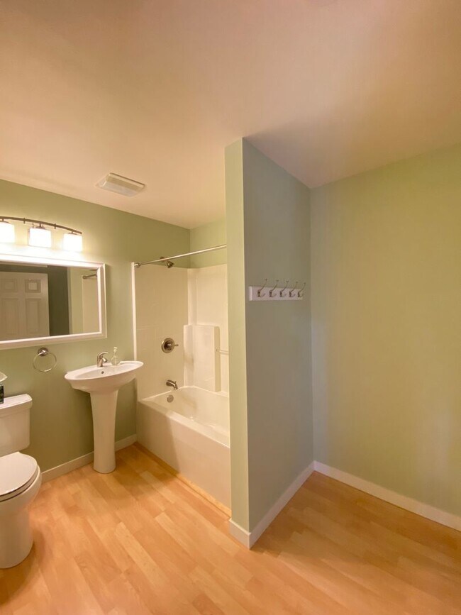 Building Photo - 18139 NE 99th Way