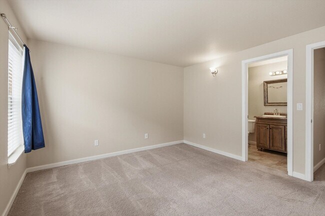 Building Photo - 16419 Spruce Way