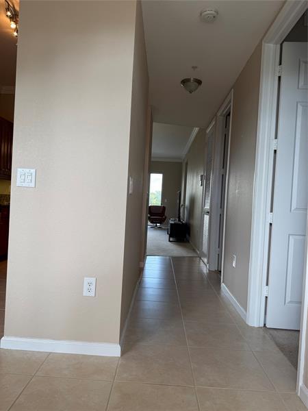Building Photo - 3500 Oaks Clubhouse Dr