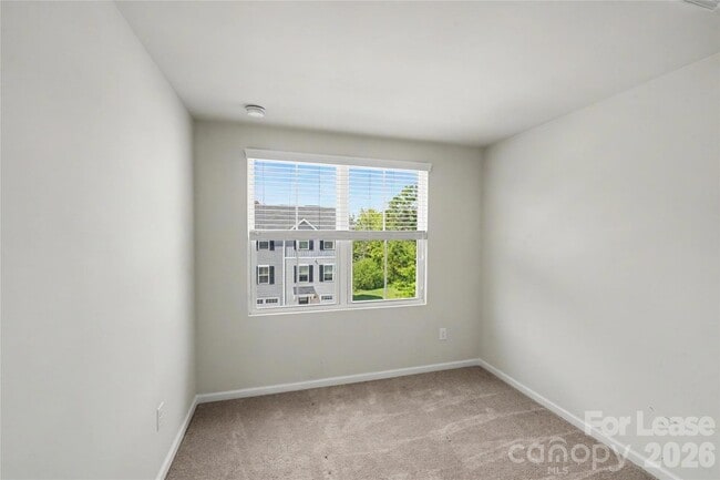 Building Photo - 6042 Cutwater Cir