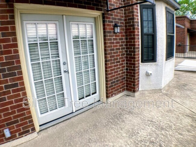 Building Photo - 4405 Bowser Ave
