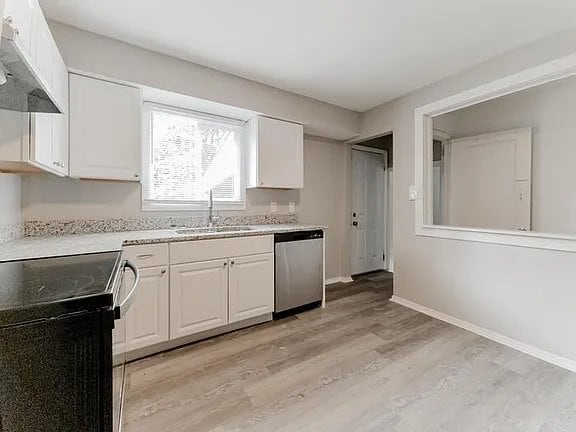 Building Photo - 10909 Pear Tree Ln