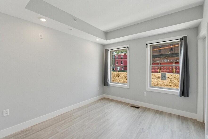 Building Photo - 2401 N 2nd St