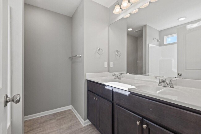 Building Photo - 504 Cripple Creek Cir