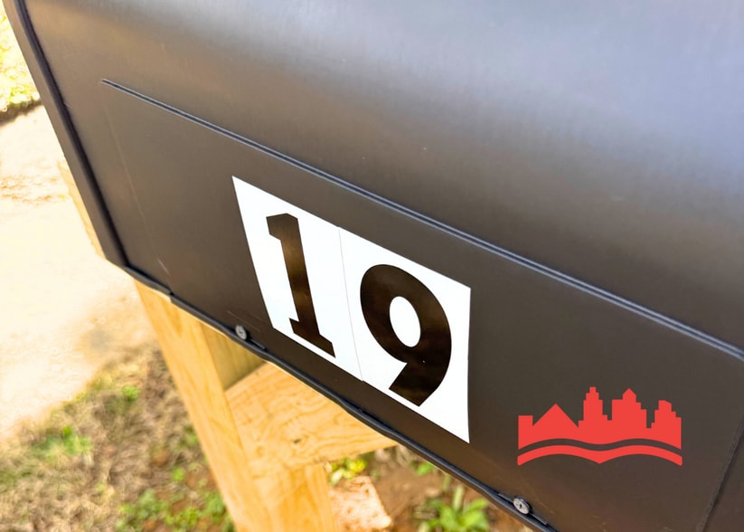 Building Photo - 19 Sullivan Dr