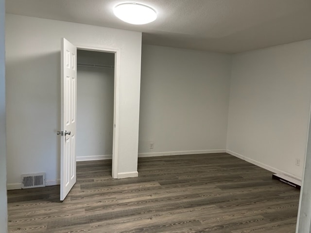 Building Photo - 15193 S Dixie Hwy