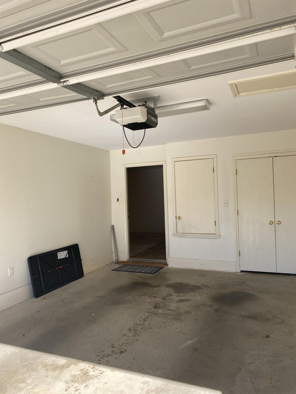 Building Photo - 640 Canada St