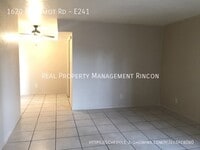 Building Photo - 1620 N Wilmot Rd