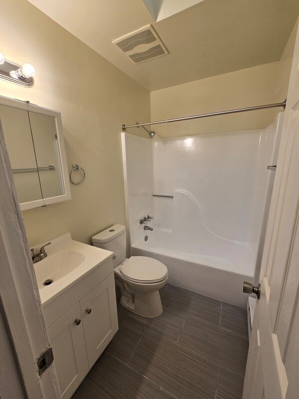 Building Photo - 3614 Lawson St