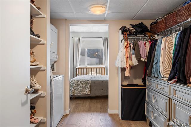 Building Photo - 1475 Delgany St