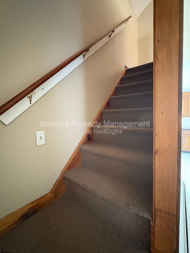 Building Photo - 320 Chamberlain Rd