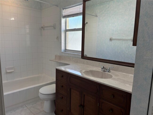 Building Photo - 3524 Chinaberry Ln