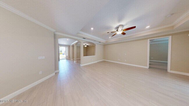 Building Photo - 614 Tintamarre Dr