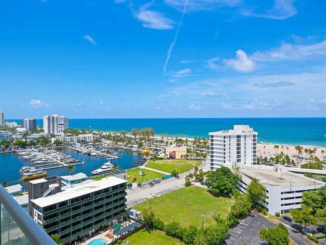 Building Photo - 3055 Harbor Dr