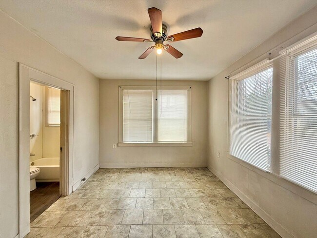 Building Photo - Bow St Tripex