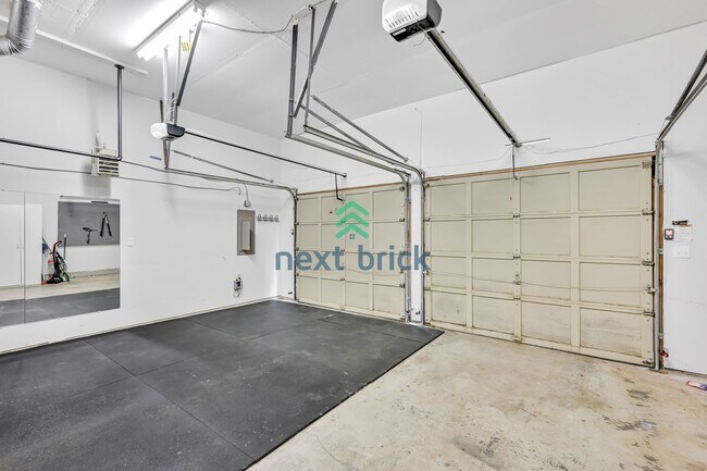 Building Photo - A fabulous 3 bedroom and 3.5 bathroom house