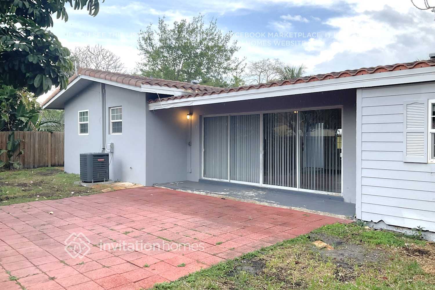 Building Photo - 2017 NE 29th Ct