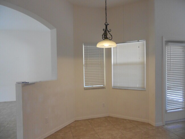 Building Photo - 5491 NW Dabney Ct