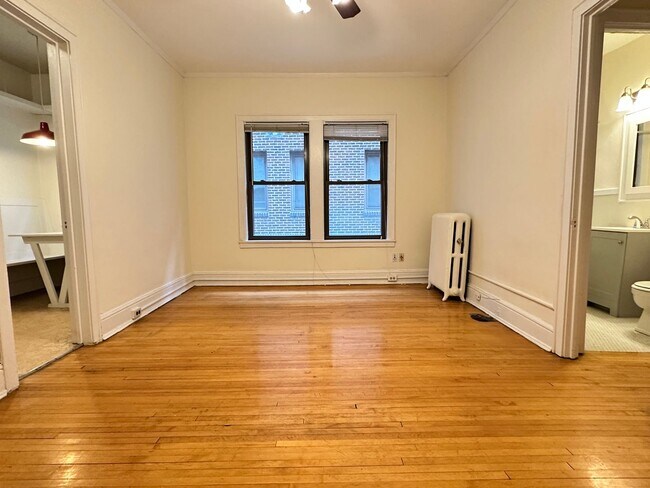 Building Photo - Studio Lakes Uptown Apartment, Blocks from...