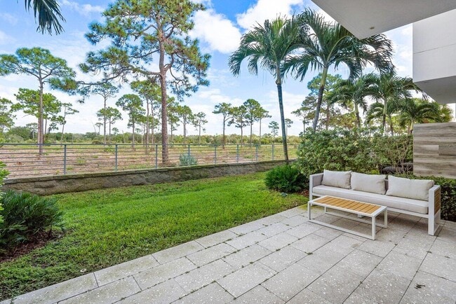 Building Photo - 1841 NW 42nd Dr