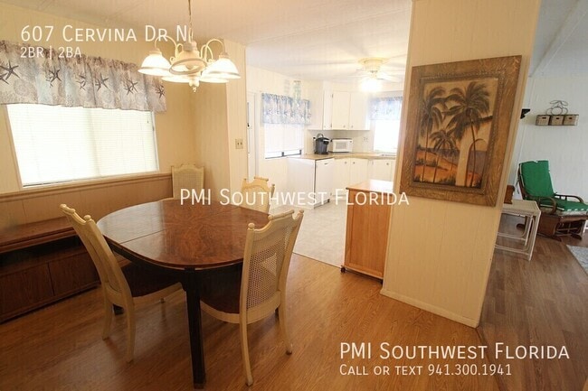 Building Photo - 607 Cervina Dr N