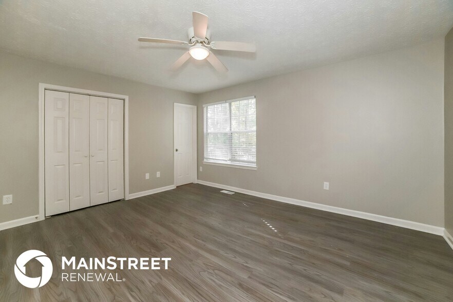 Building Photo - 3145 Medina Dr