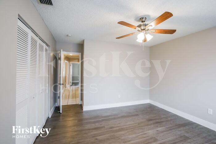 Building Photo - 5360 NW 197th Ln
