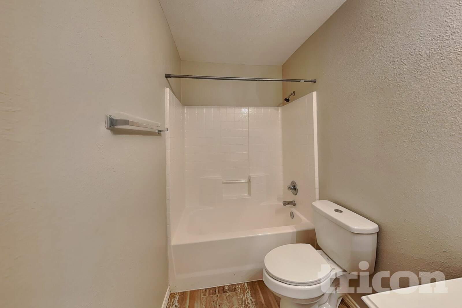 Building Photo - 4200 Agate Dr