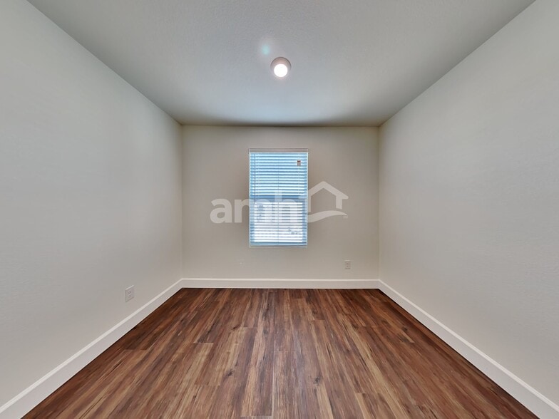 Building Photo - 291 Austin Bellerose Pl