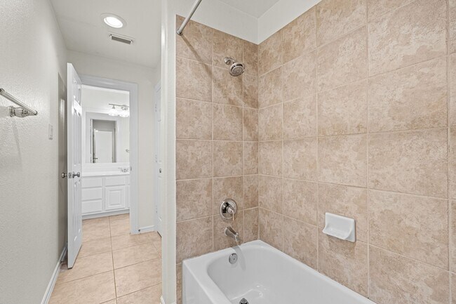 Building Photo - 6118 Durango Bay Ln