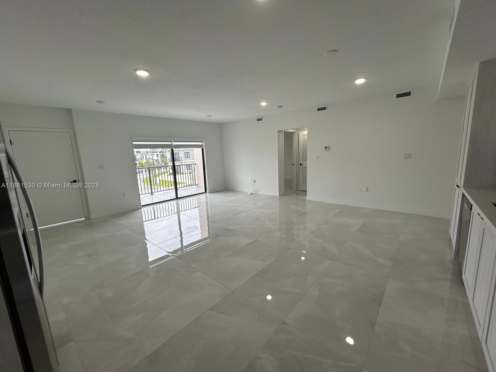 Building Photo - 14608 SW 261st Ter