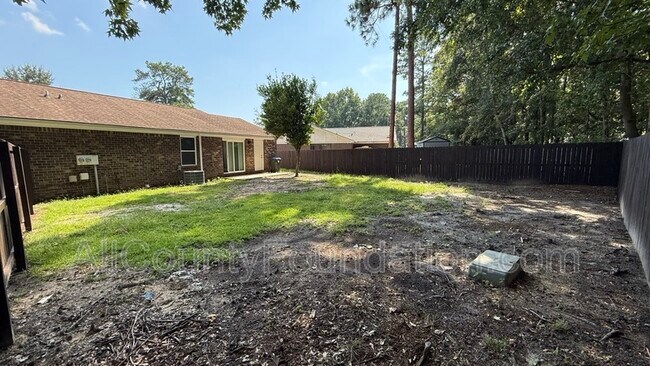 Building Photo - 123 Woodduck Dr