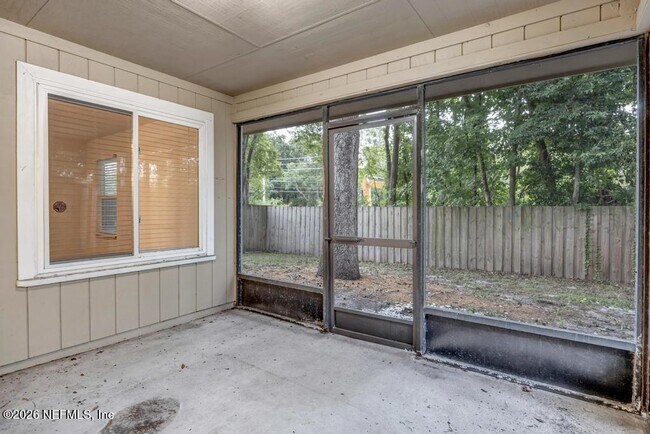 Building Photo - 3105 Coral Reef Dr