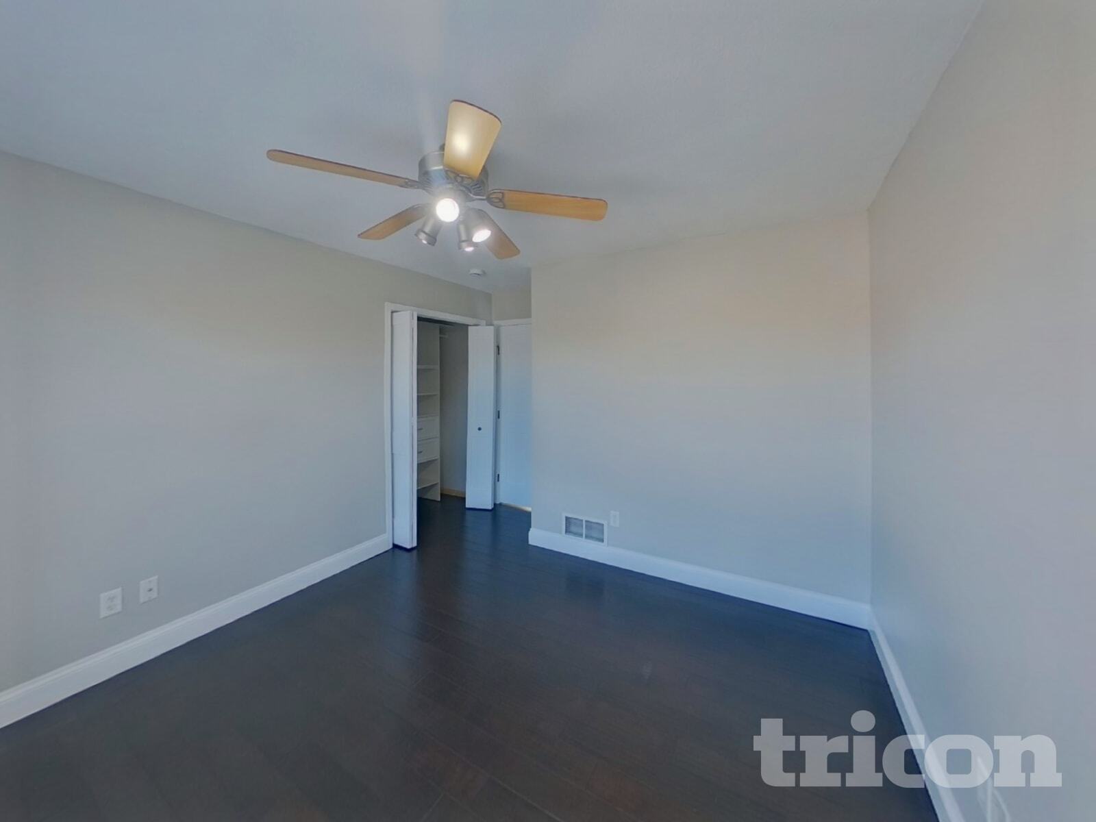 Building Photo - 606 Lincoln Dr NE