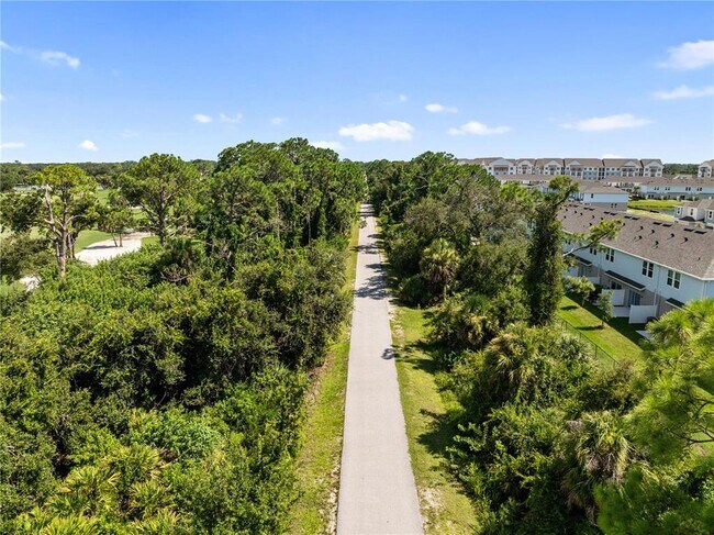 Building Photo - 15117 Cuzcorro Ct