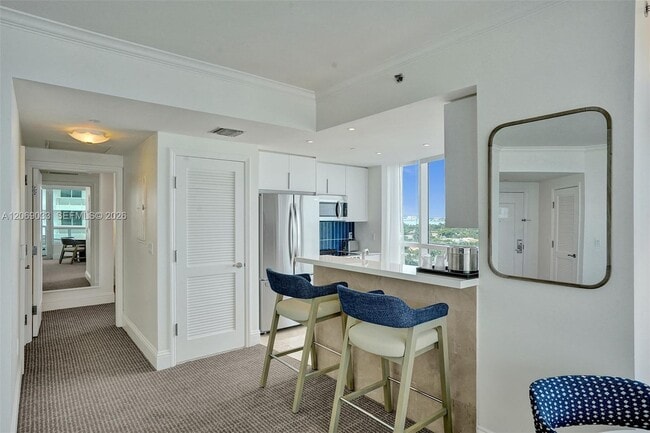 Building Photo - 4401 Collins Ave