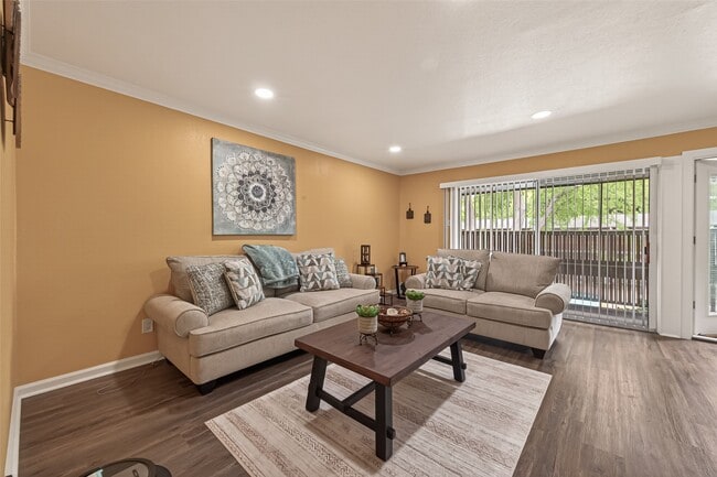 Building Photo - 3934 W Alabama St